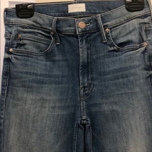 MOTHER Jeans — The Dutchie Ankle Fray Size 25